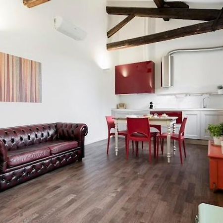 Red Appartamento Immerso Tra Le Mura Bolognesi 外观 照片